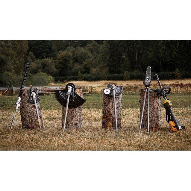 Trimmer multifunctional cu acumulator 54V Dewalt Flexvolt DCMAS5713X1-QW, motor fara perii, diametru de taiere 38 cm, 1 x acumulator 9 Ah si incarcator