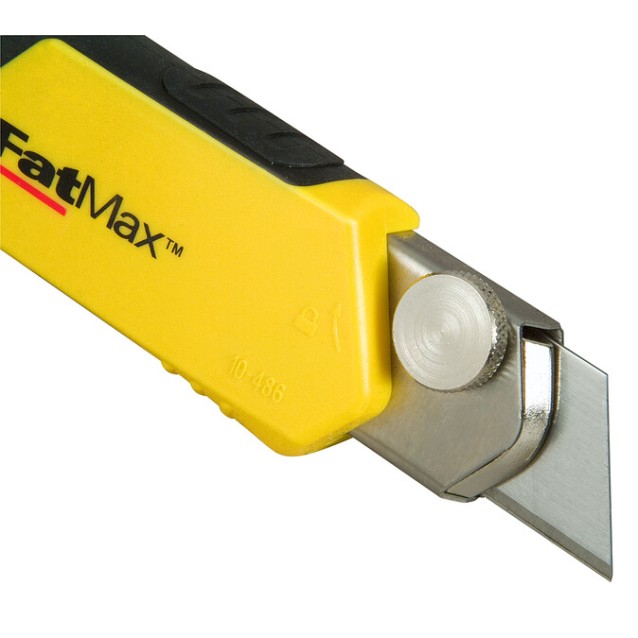 Cutter metalic Stanley interlock cu lama lunga 18mm