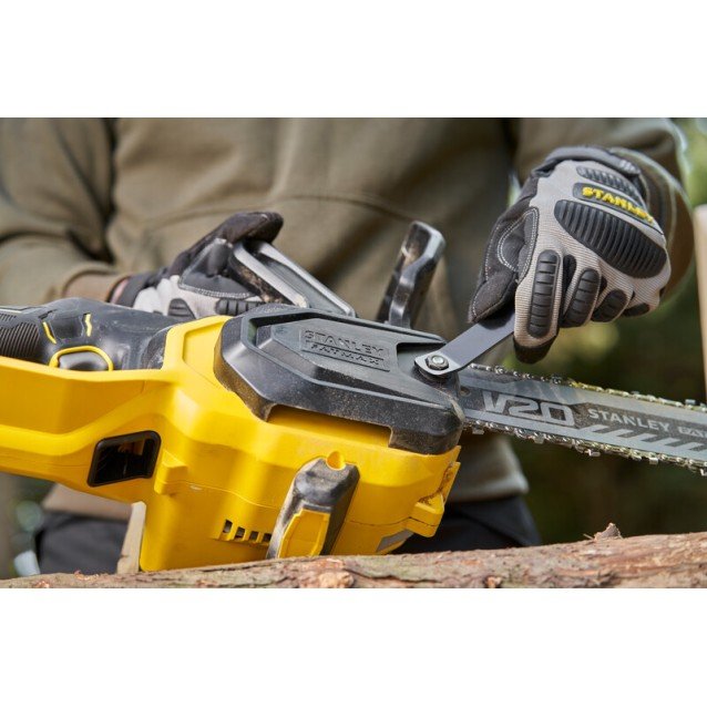 Fierastrau cu lant cu acumulator 18V Stanley Fatmax SFMCCS730M1-QW, lama 30cm, 1 acumulator x 4.0 ah si incarcator