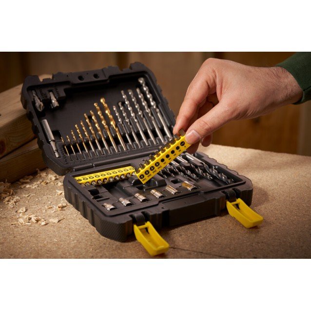 Set 50 accesorii gaurit si insurubat Stanley STA88546-XJ, valiza de plastic