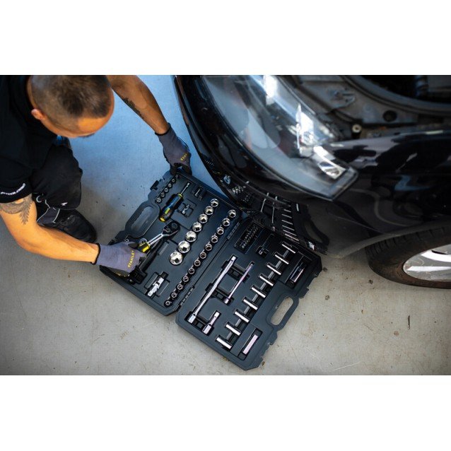 Trusa scule Stanley STMT82831-1 chei tubulare 1/2 si 1/4, 72 piese Trusa scule Stanley STMT82831-1 chei tubulare 1/2 si 1/4, 72 piese