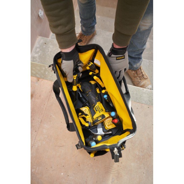Geanta pentru scule Stanley FatMax Pro-Stack Soft Bag FMST17627-1, 45 x 30 x 25 cm, 23 litri, bretea pentru umar Geanta pentru scule Stanley FatMax Pro-Stack Soft Bag FMST17627-1, 45 x 30 x 25 cm, 23 litri, bretea pentru umar
