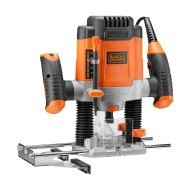 Masina de frezat Black & Decker KW1200E-QS, 1200 W, 230 V, 6/6.35/8 mm pensete de prindere, 0-55 mm adancime cursa Masina de frezat Black & Decker KW1200E-QS, 1200 W, 230 V, 6/6.35/8 mm pensete de prindere, 0-55 mm adancime cursa