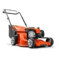 Masina de tuns gazonul cu motor pe benzina HUSQVARNA LC 247 Masina de tuns gazonul cu motor pe benzina HUSQVARNA LC 247