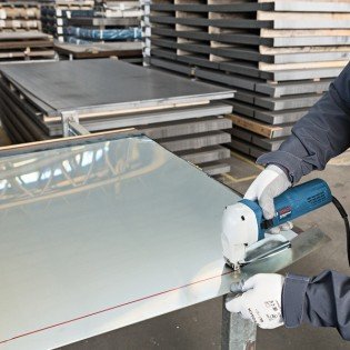 Masina de stantat Bosch GNA 75-16 Masina de stantat Bosch GNA 75-16