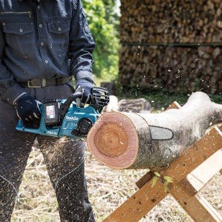 Fierastrau electric cu lant cu acumulatori MAKITA DUC353Z - SOLO Fierastrau electric cu lant cu acumulatori MAKITA DUC353Z - SOLO