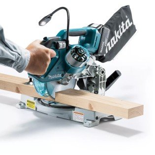 Fierastrau stationar cu acumulatori Makita DLS600Z - SOLO Fierastrau stationar cu acumulatori Makita DLS600Z - SOLO