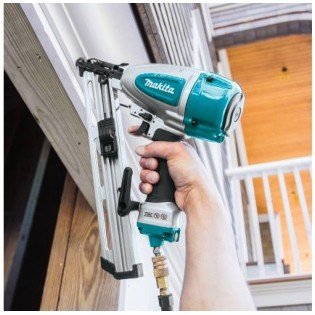 Pistol pneumatic de impuscat cuie cu jumatate de cap Makita AF635 Pistol pneumatic de impuscat cuie cu jumatate de cap Makita AF635