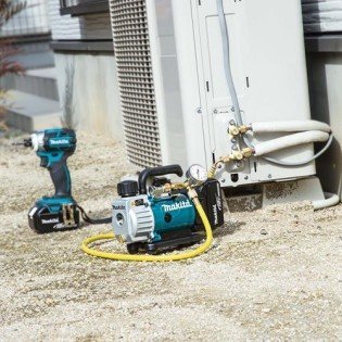 Pompa de vacuum cu acumulatori MAKITA DVP180Z - SOLO Pompa de vacuum cu acumulatori MAKITA DVP180Z - SOLO