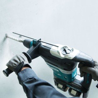 Ciocan rotopercutor SDS-Max cu acumulatori Makita DHR400T2UN Ciocan rotopercutor SDS-Max cu acumulatori Makita DHR400T2UN
