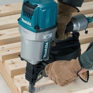 Pistol pneumatic de impuscat cuie Makita AN960 Pistol pneumatic de impuscat cuie Makita AN960