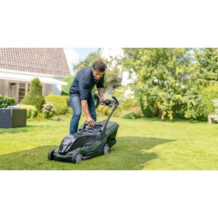 Masina de tuns gazonul Bosch  AdvancedRotak 650