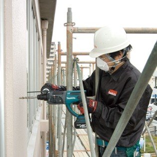 Ciocan rotopercutor cu acumulatori Makita DHR202Z-SOLO Ciocan rotopercutor cu acumulatori Makita DHR202Z-SOLO